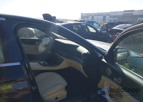 2019 Mercedes-Benz E 300 z USA, uszkodzony, nr VIN WDDZF4JB4KA616557